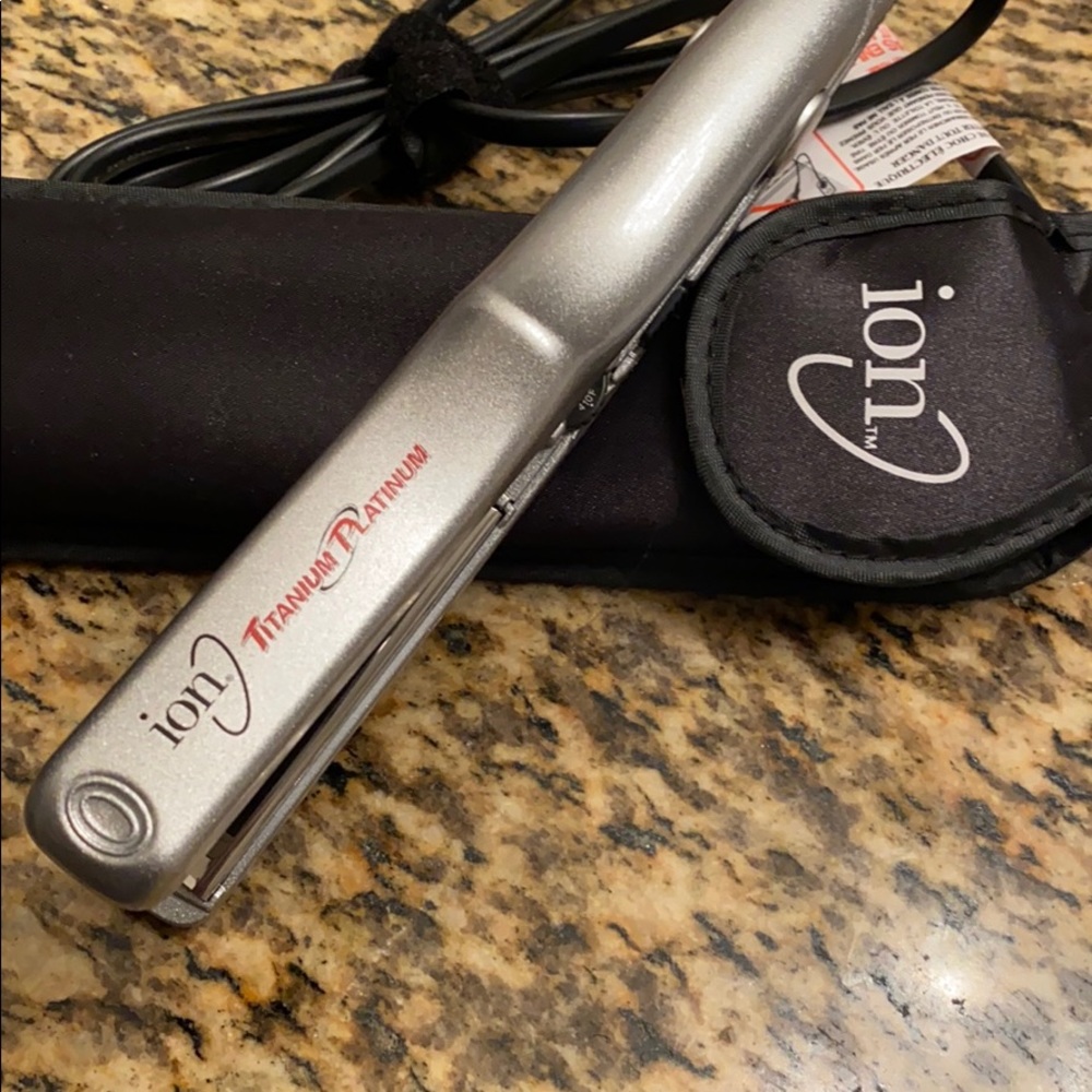 Baby straightener